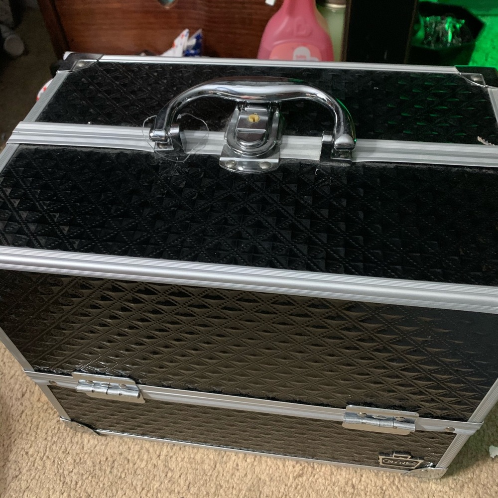Makeup box